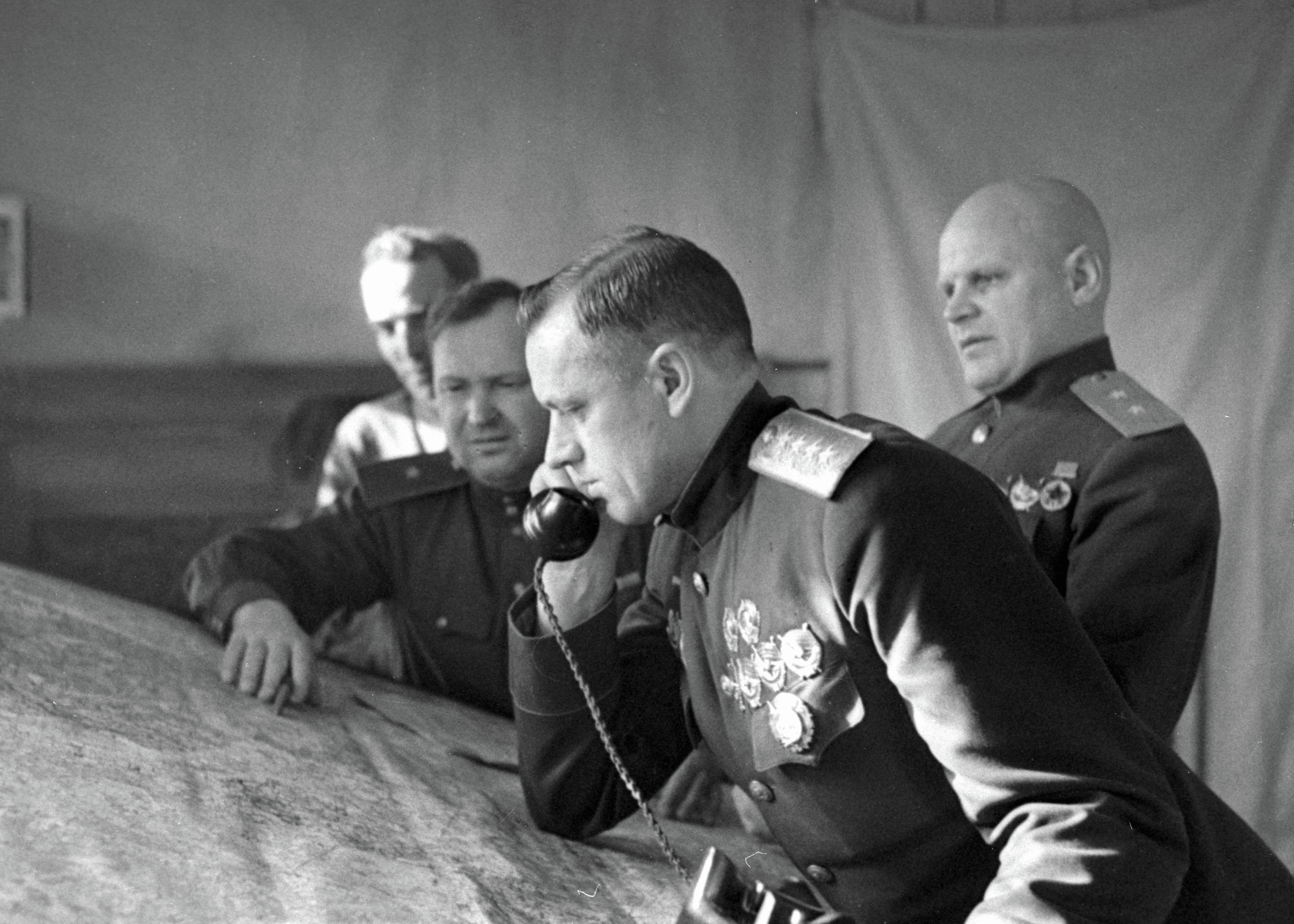 В 1944 году генерал. Рокоссовский 1943.