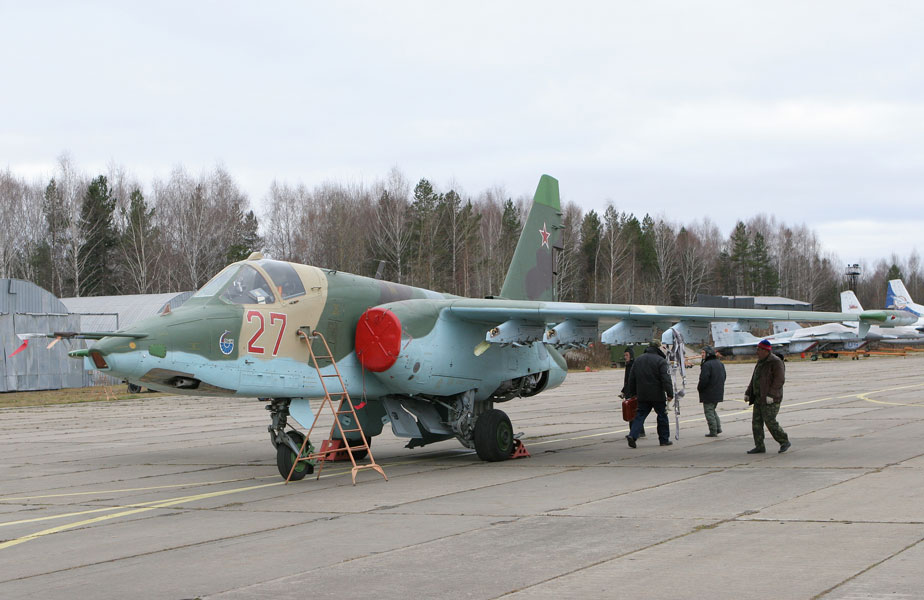 Аэродром салка. Аэродром салка Нижний Тагил. Аэродром Сокол Нижний Тагил. Макс 2001 Су 25см. Полигон НТИИМ Нижний Тагил.